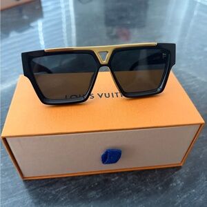 Louis Vuitton evidence sunglasses E